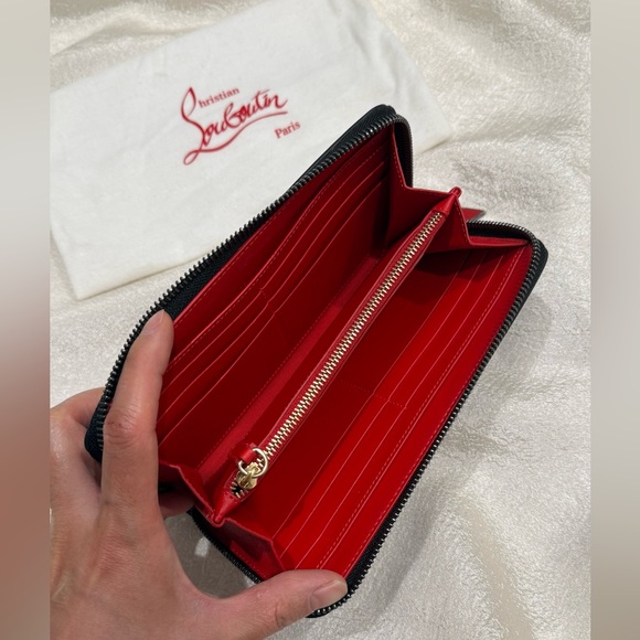 New Christian Louboutin Panettone Patent Leather Heart Spiked Zip Around Wallet - Picture 10 of 14